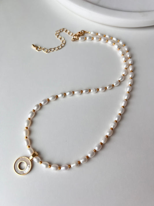 ADELE HELMIKAULAKORU