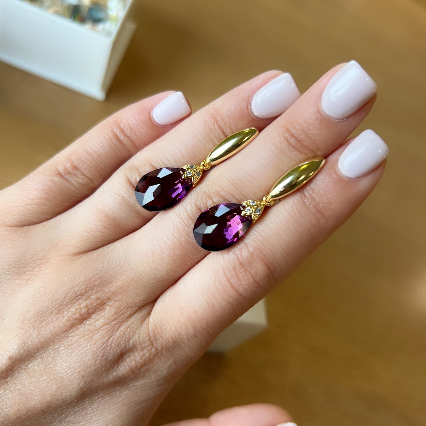 AMETHYST KRISTALLI KORVAKORUT