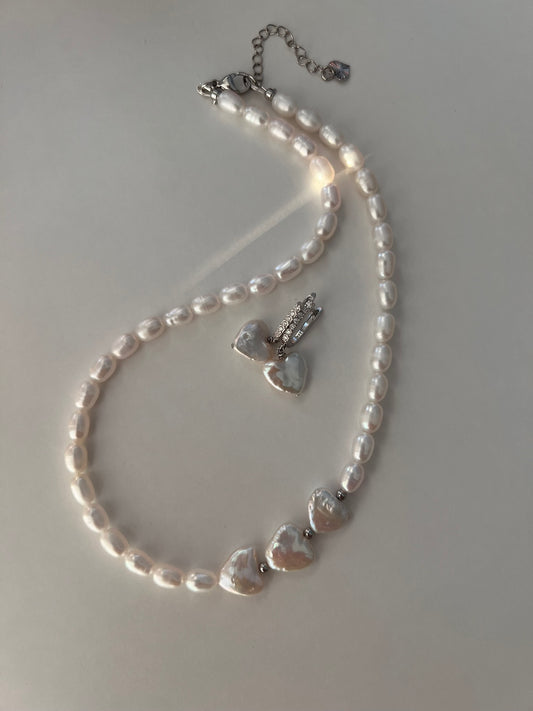 FREYA HELMIKAULAKORU