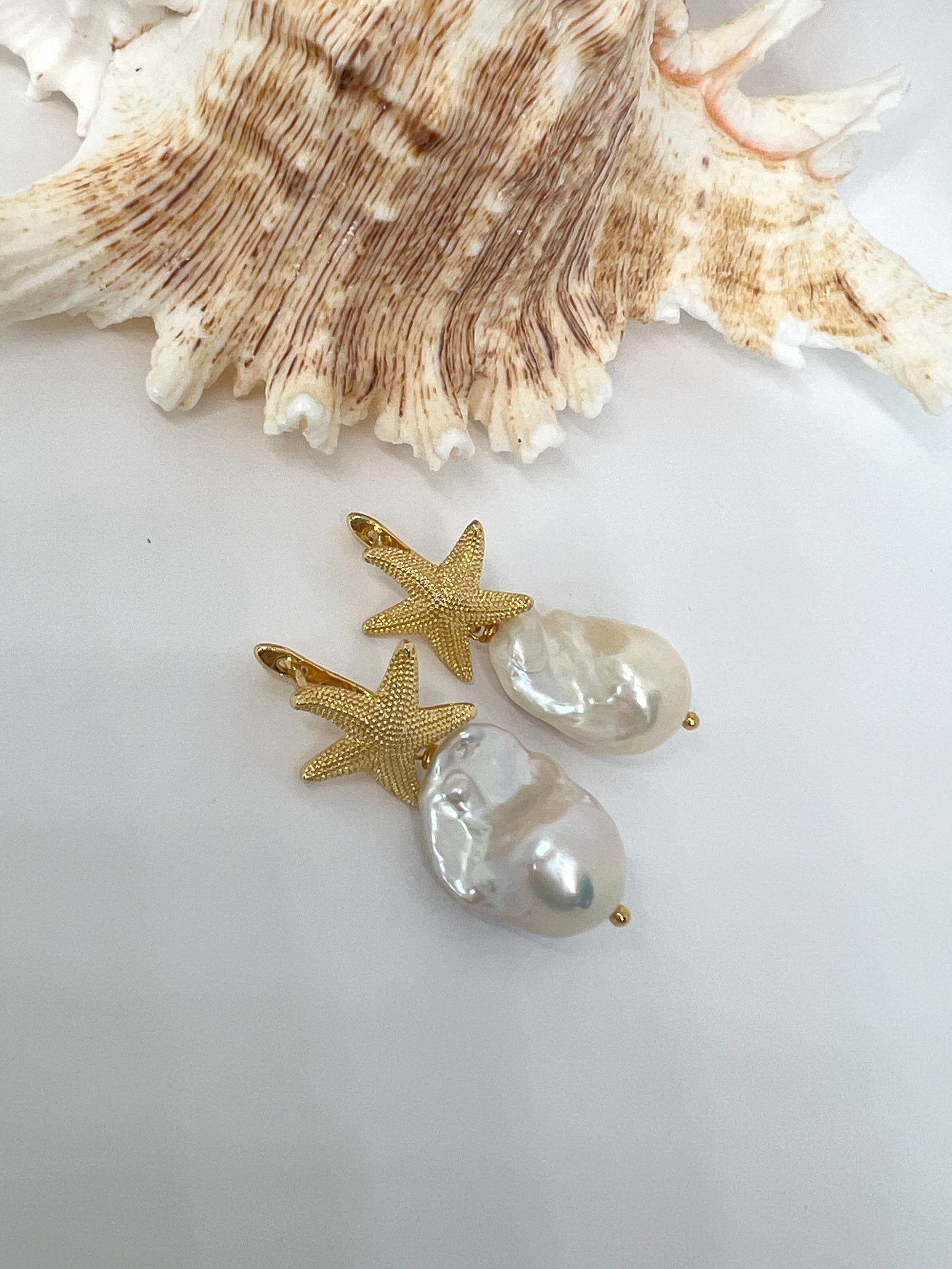 MERITÄHTI KORVAKORUT