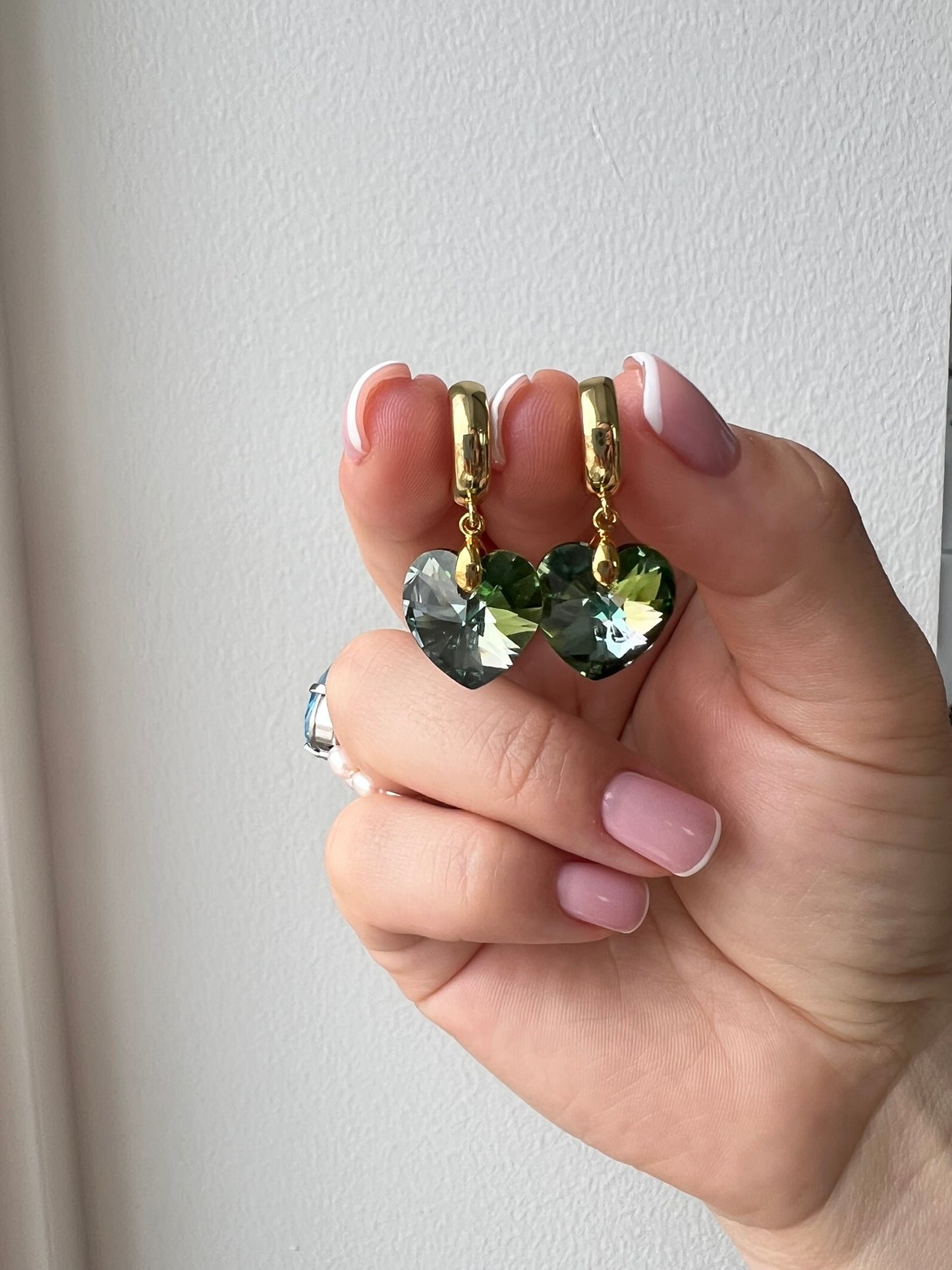 PERIDOT SWAROVSKI KORVAKORUT