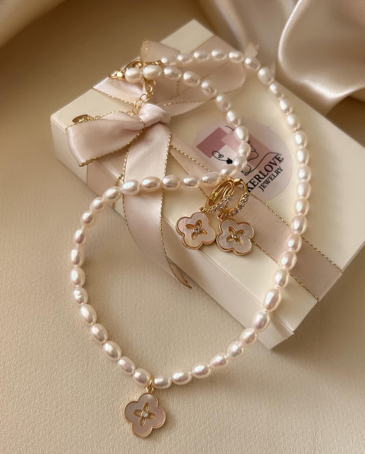 CLOVER HELMIKAULAKORUT