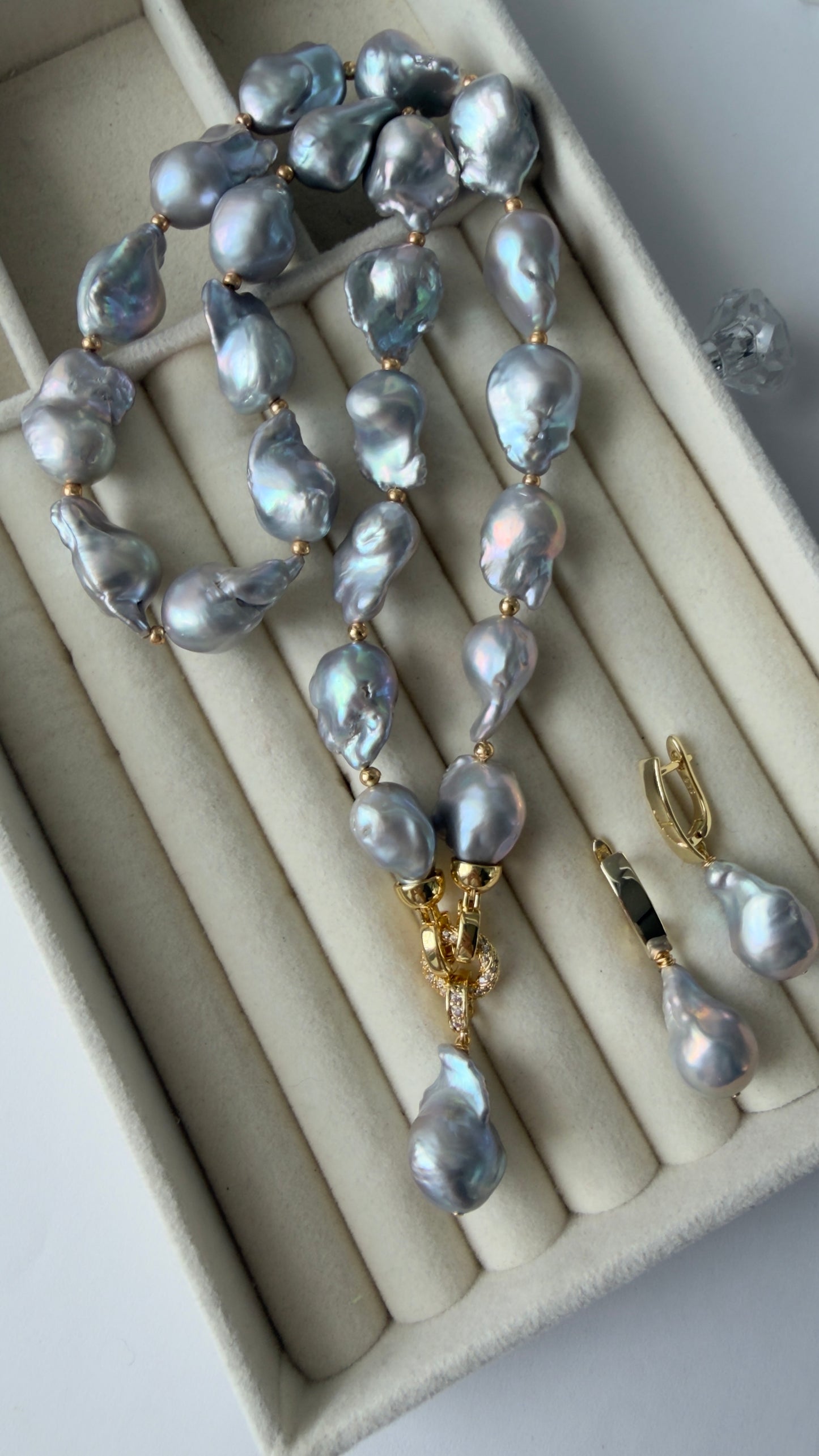 Erikoistilaus Barokko helmikorusetti