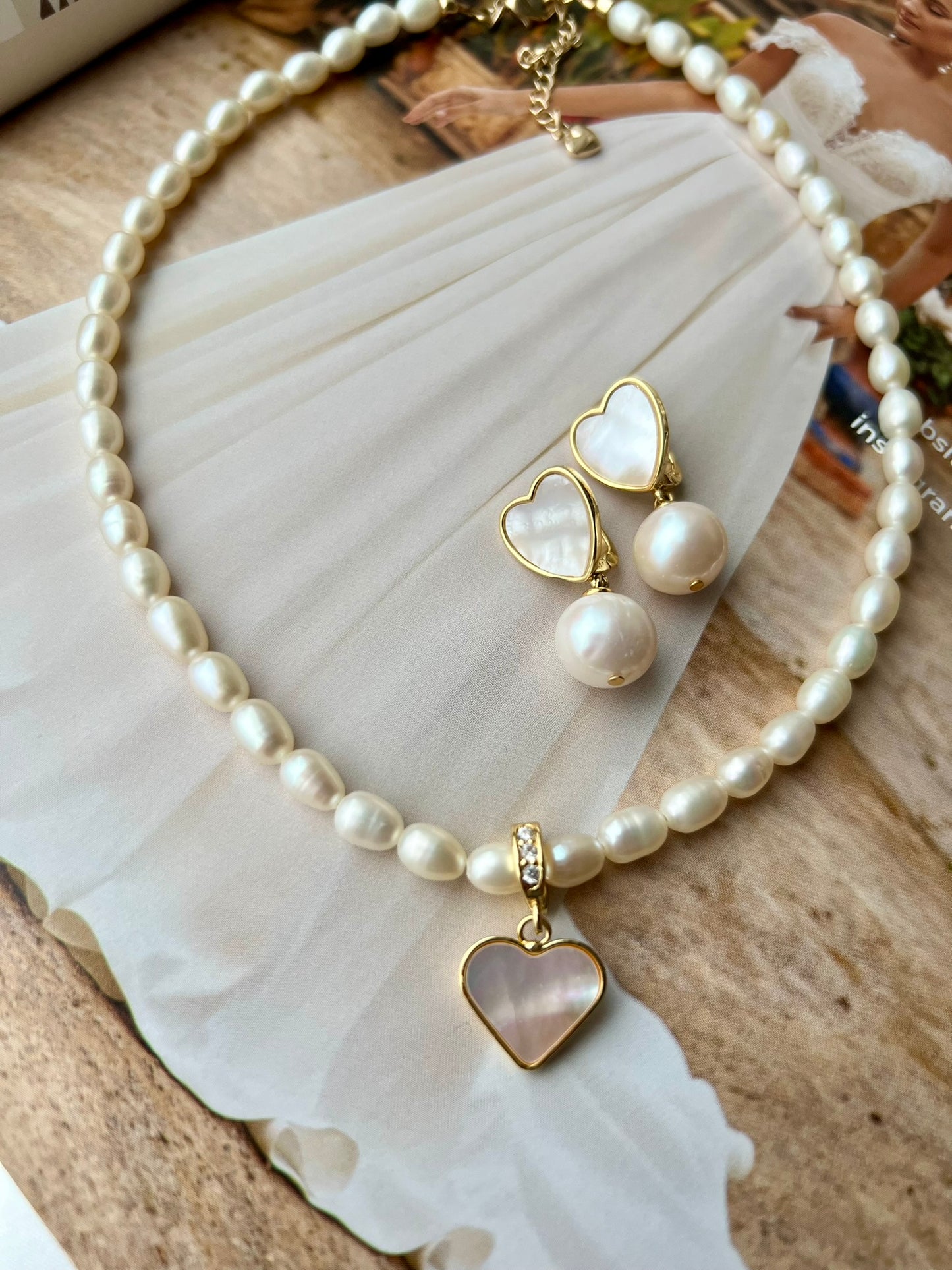 Helmi & Helmiäinen Sydänsetti