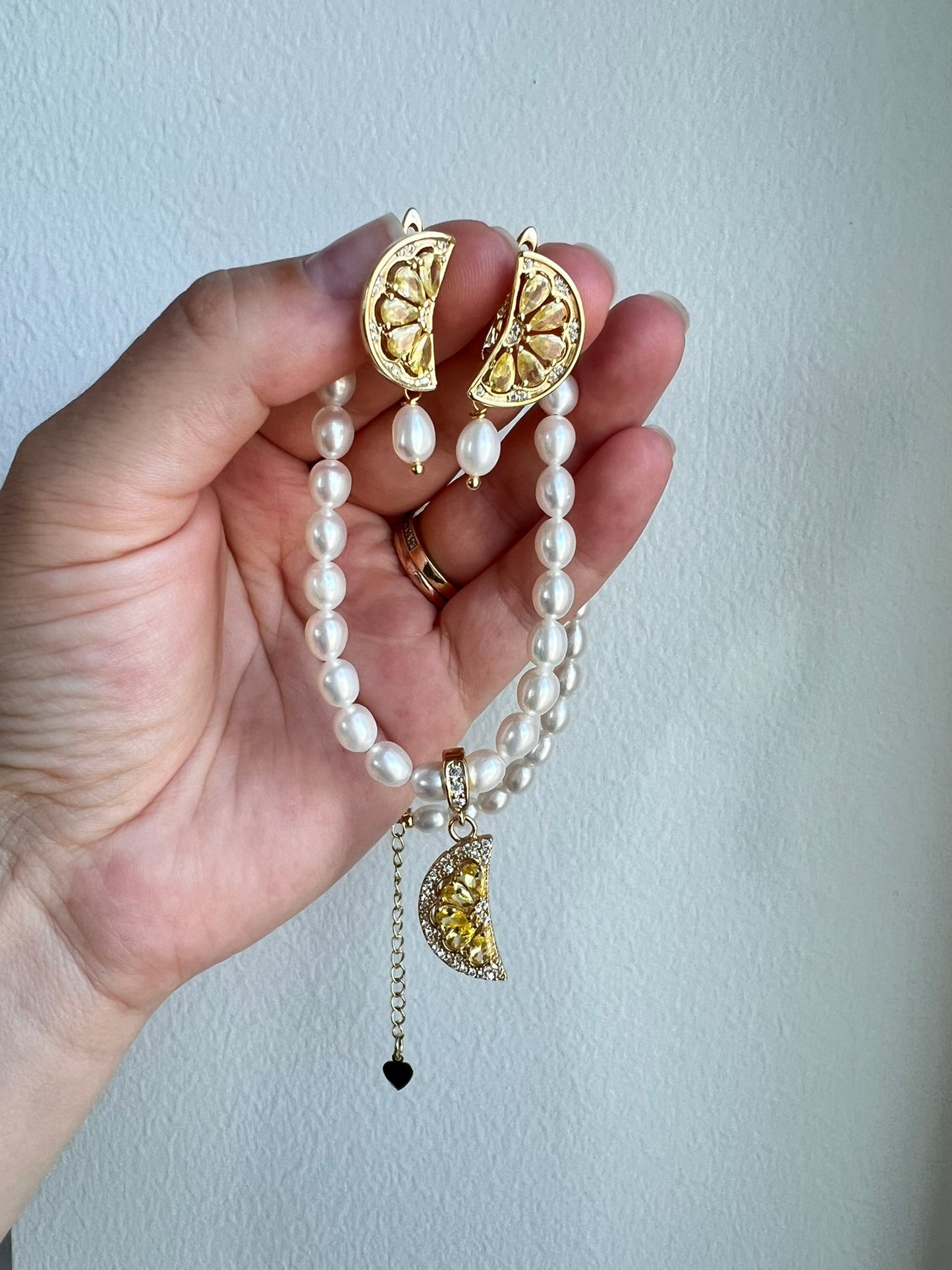 LEMON HELMI SETTI – Aito helmikaulakoru & korvakorut