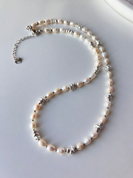 SANNI HELMIKAULAKORU