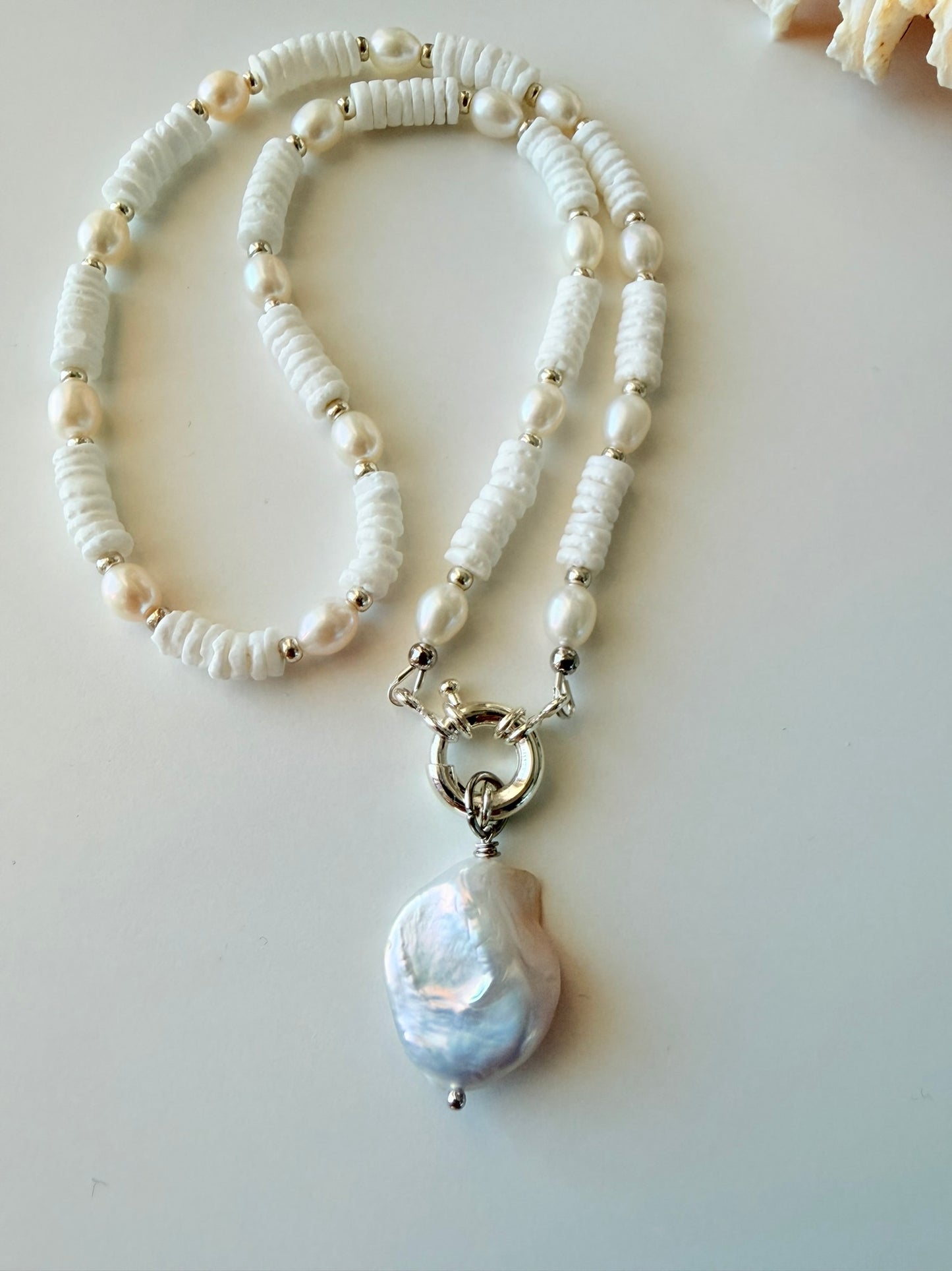 Simpukka & Helmi Choker