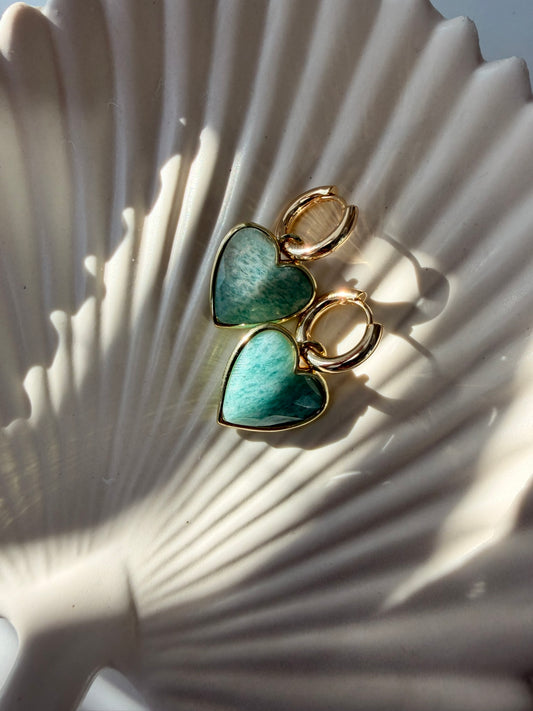 Sydänkorvakorut amazonitilla