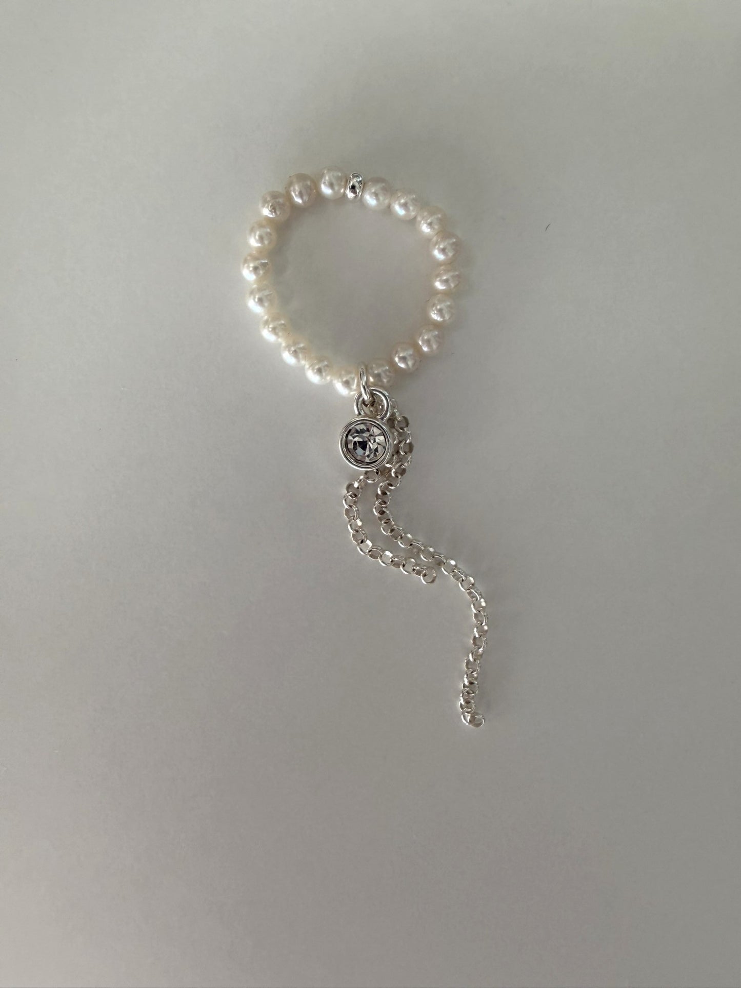 Pearl ring with silver